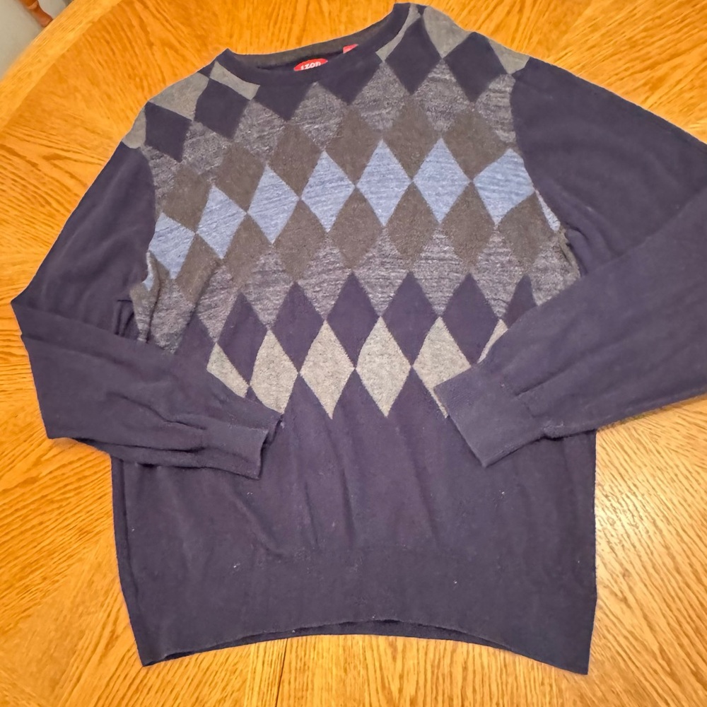 Izod Men's Crewneck Argyle Sweater - Navy and Gray